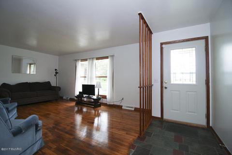134 Highfield, Marshall, MI 49068 photo 7