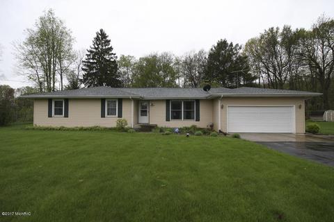 134 Highfield, Marshall, MI 49068 photo 1