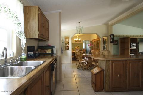 10300 S Case Rd, Dowling, MI 49050 photo 18