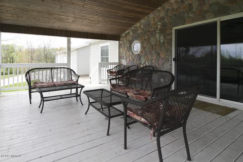 10300 S Case Rd, Dowling, MI 49050 photo 4
