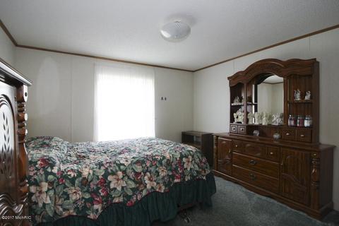 10300 S Case Rd, Dowling, MI 49050 photo 20