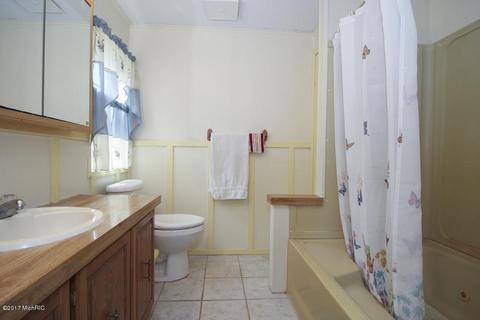10300 S Case Rd, Dowling, MI 49050 photo 24
