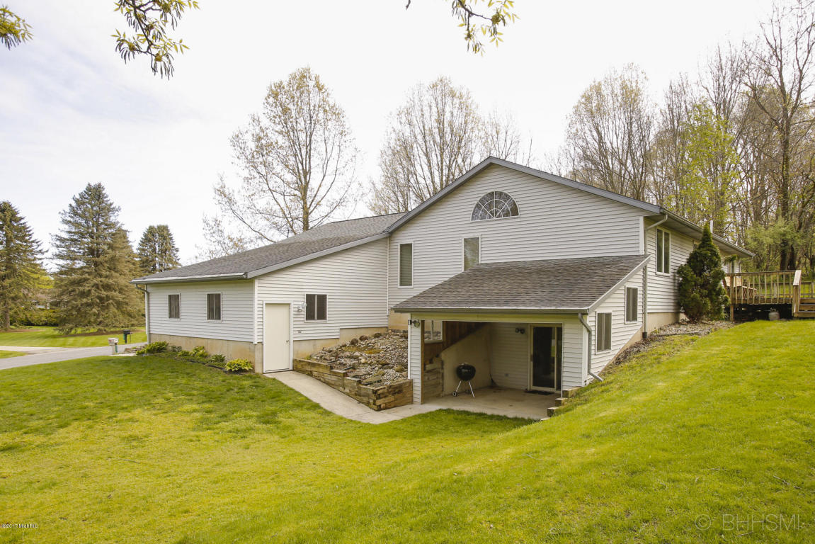 204 206 Deer Run Blvd, Plainwell, MI 49080 photo 27