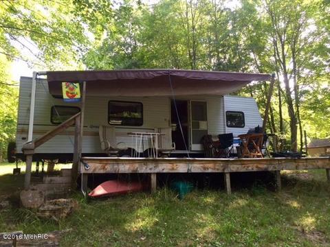 8709 E Ruth Dr, Branch, MI 49402 photo 2