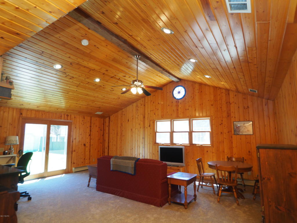 7080 S Walker Rd, Spring Lake, MI 49456 photo 4