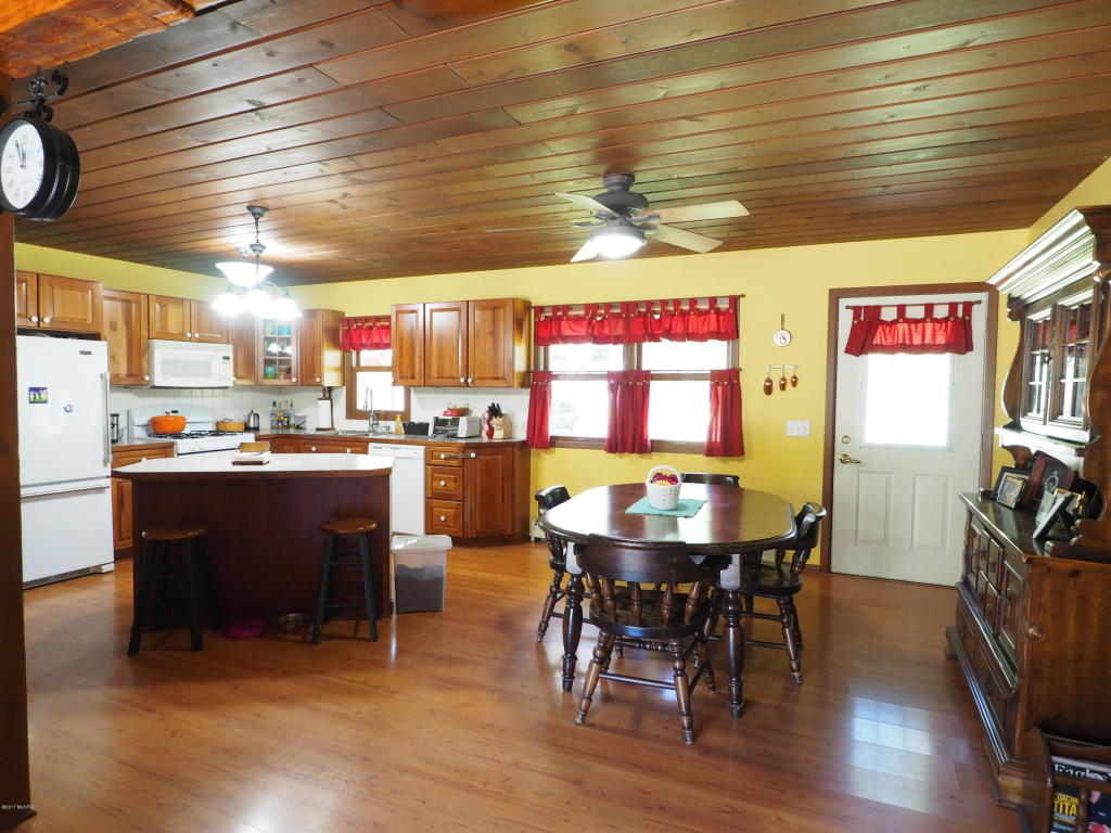 7080 S Walker Rd, Spring Lake, MI 49456 photo 6