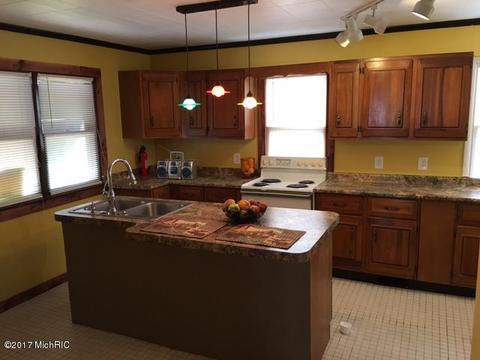 312 N Second St, Cassopolis, MI 49031 photo 10