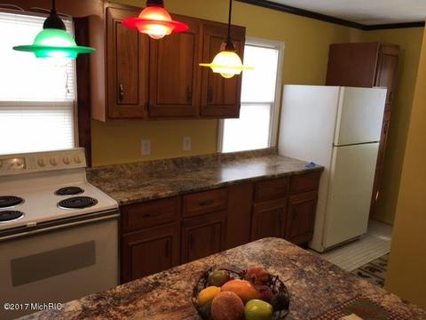 312 N Second St, Cassopolis, MI 49031 photo 9