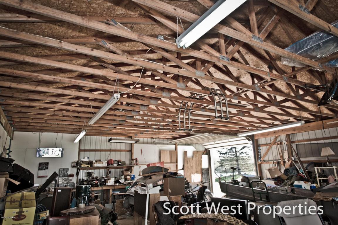 976 Bowes St SE, Lowell, MI 49331 photo 12