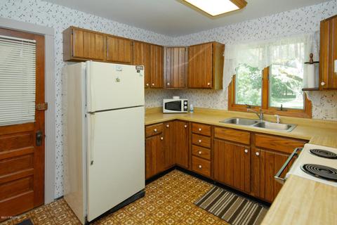 14249 Eden St, Marshall, MI 49068 photo 8