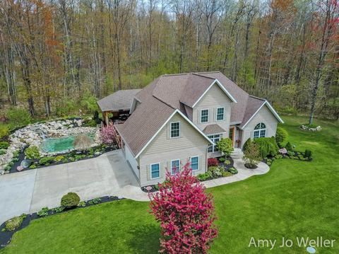 8734 W Stanton Rd, Stanton, MI 48888 photo 1