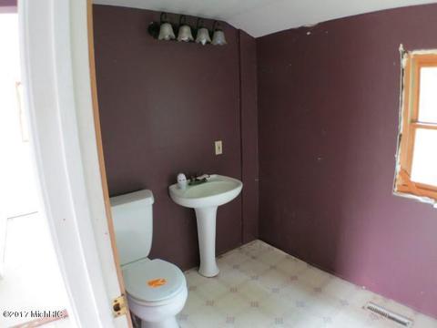 11030 E Y Ave, Mendon, MI 49072 photo 9