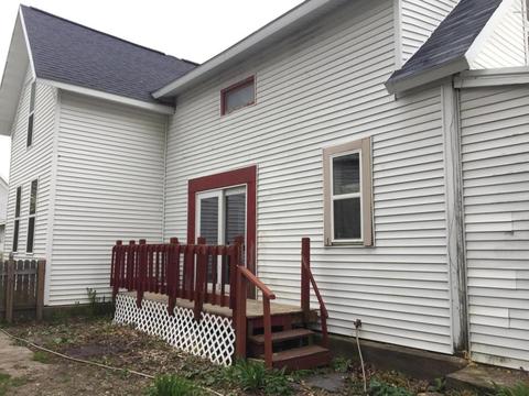 1602 State, Grawn, MI 49637 photo 2