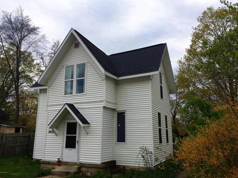 1602 State, Grawn, MI 49637 photo 1