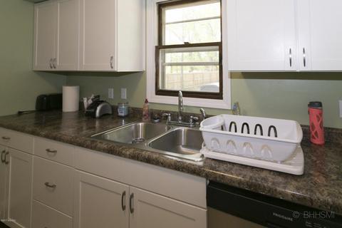 135 Heather Dr, Marshall, MI 49068 photo 7