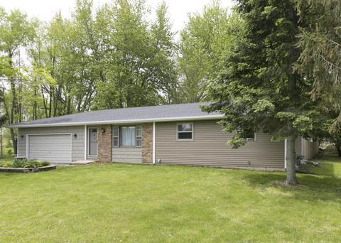135 Heather Dr, Marshall, MI 49068 photo 3