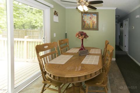 135 Heather Dr, Marshall, MI 49068 photo 8