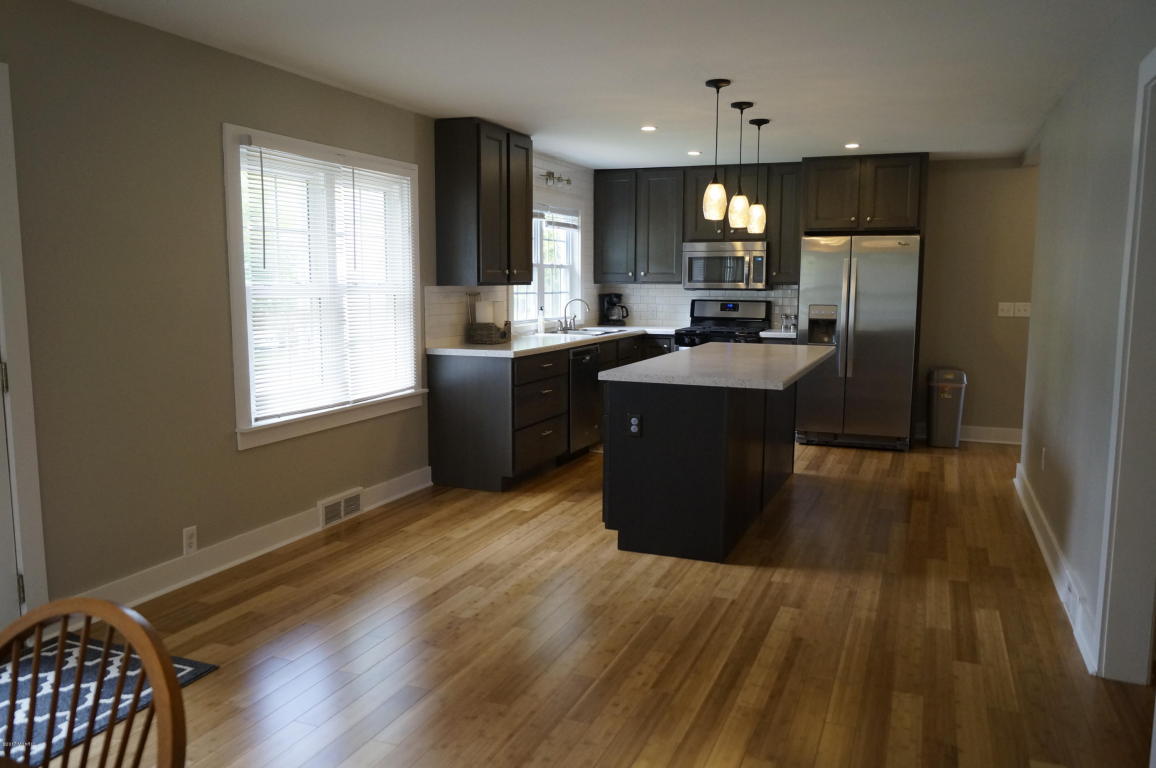 122 E Mary St, Belding, MI 48809 photo 4