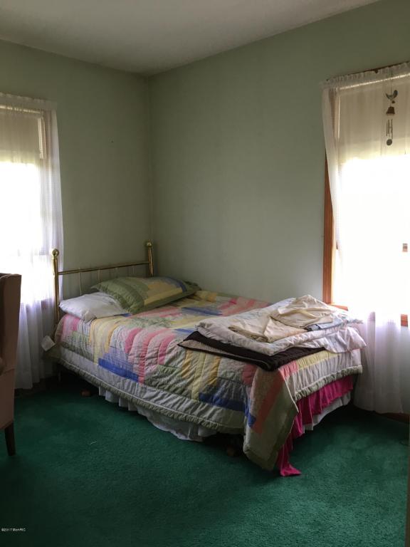 15900 Kane, Plainwell, MI 49080 photo 9