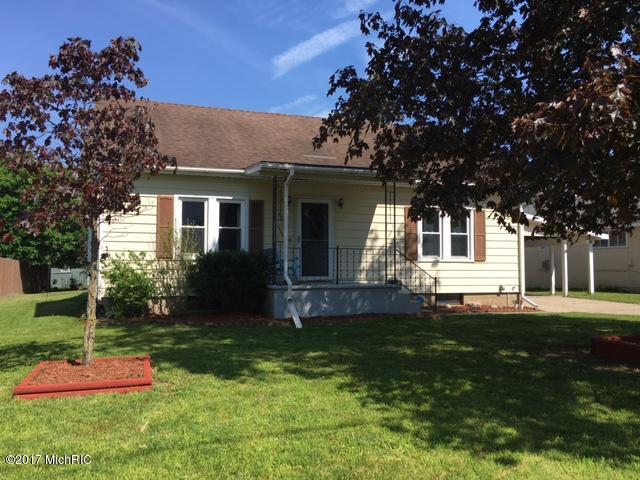78 Parsonage St, Saranac, MI 48881 photo 1