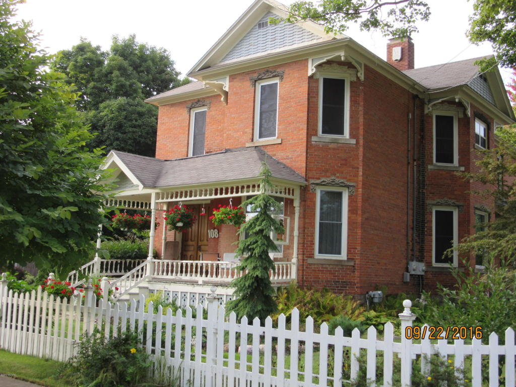 108 W North, Marcellus, MI 49067 photo 2