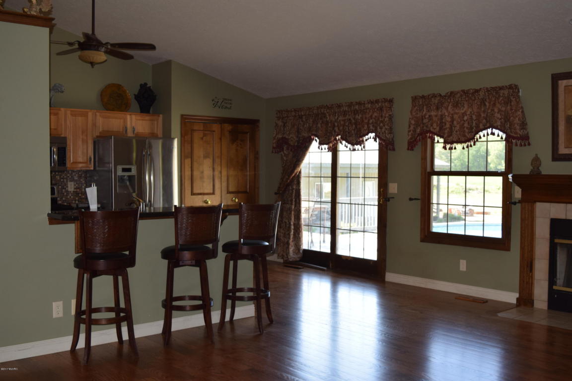 24732 M 60, Cassopolis, MI 49031 photo 9