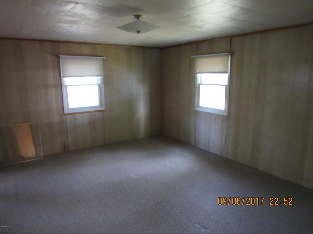 12039 Winans Dr, Dowling, MI 49050 photo 6