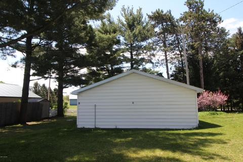 2950 Lakeside, Stanton, MI 48888 photo 9
