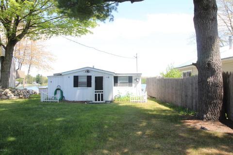 2950 Lakeside, Stanton, MI 48888 photo 1