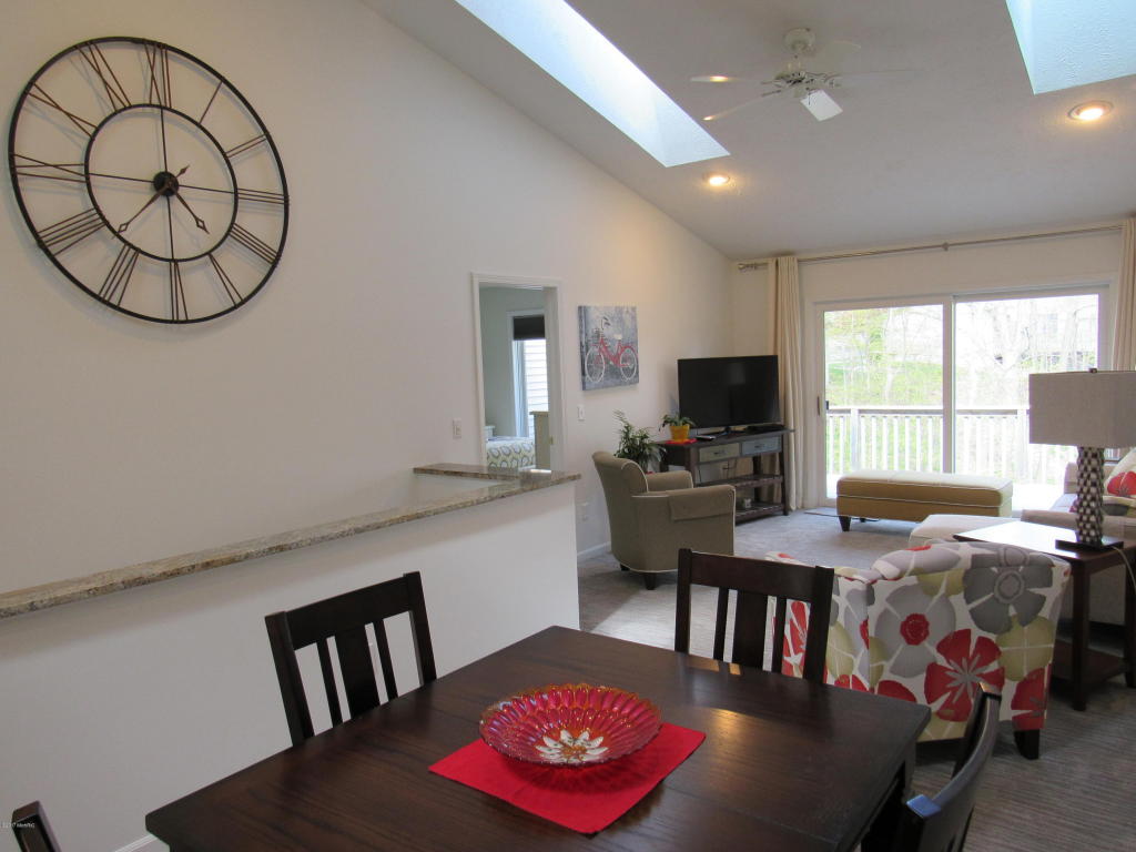 17948 River Bluff Dr, Big Rapids, MI 49307 photo 9
