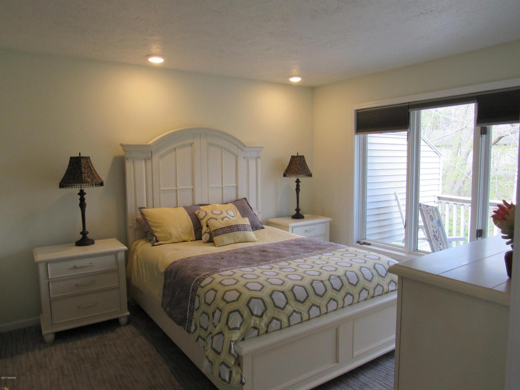 17948 River Bluff Dr, Big Rapids, MI 49307 photo 11