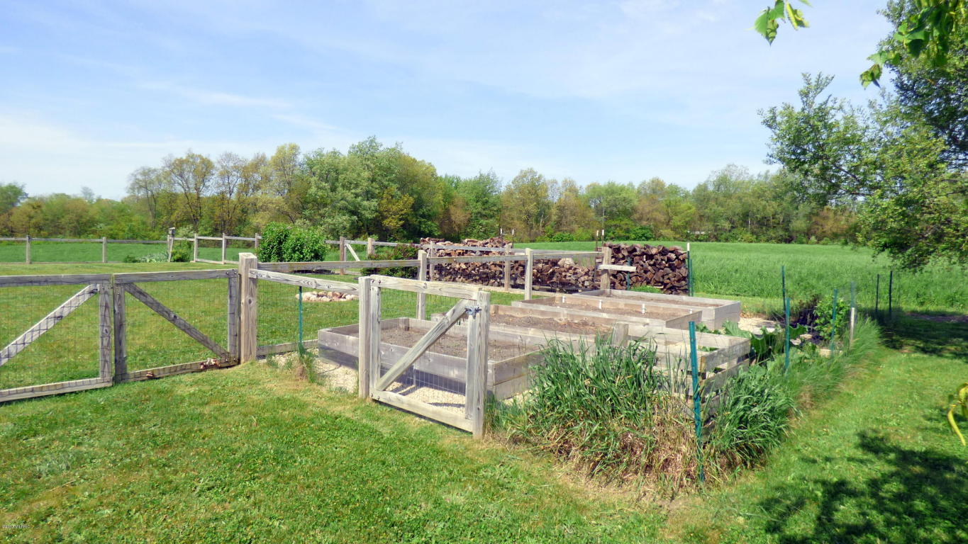 65208 M-62, Cassopolis, MI 49031 photo 48