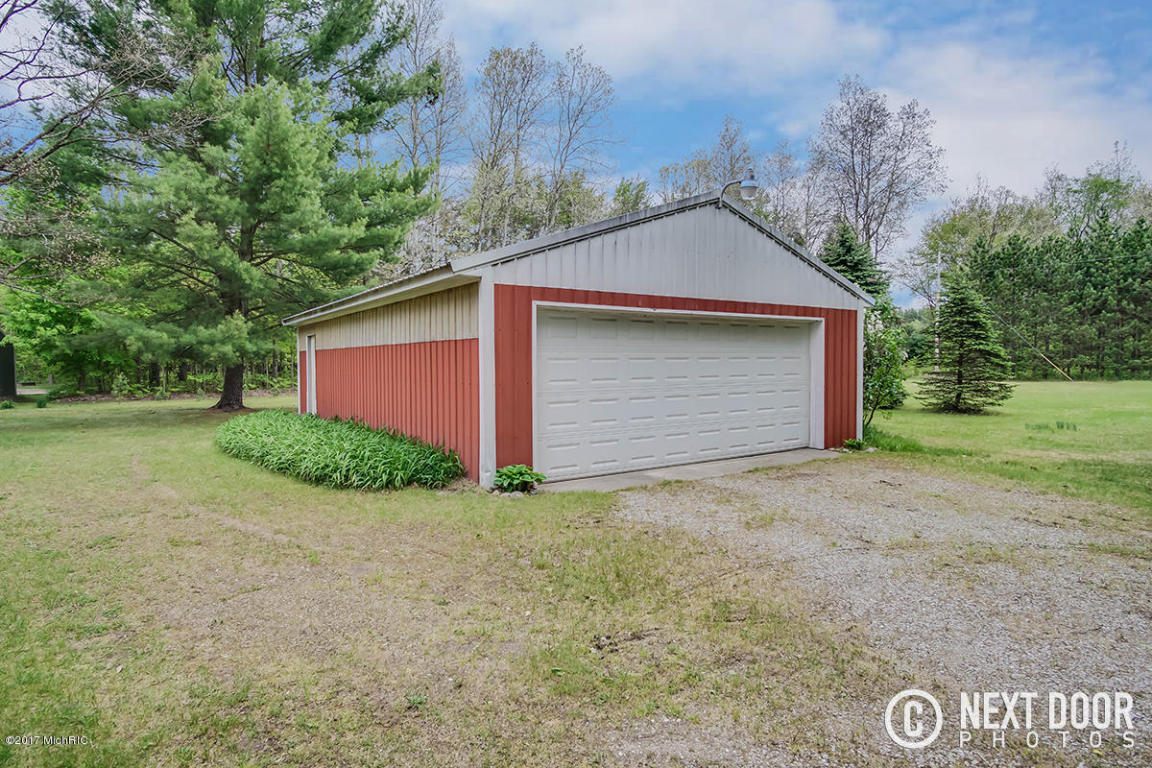 1175 N River Trl, White Cloud, MI 49349 photo 9