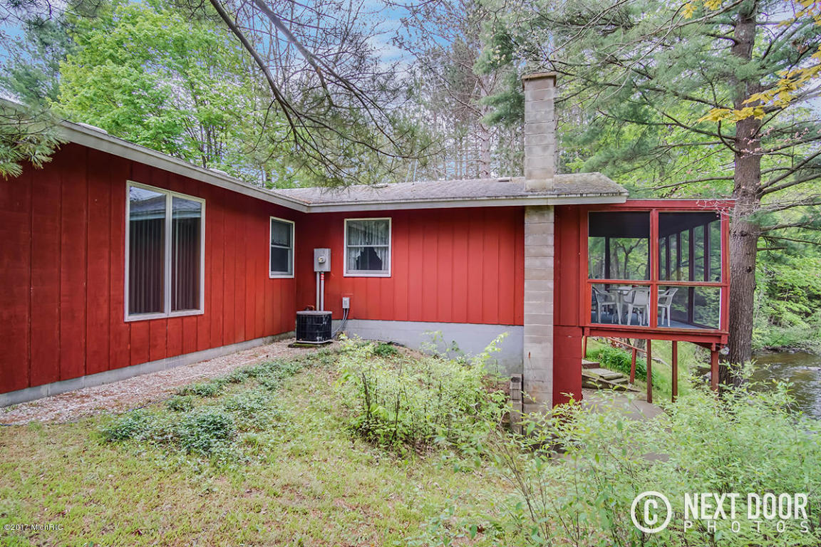 1175 N River Trl, White Cloud, MI 49349 photo 6