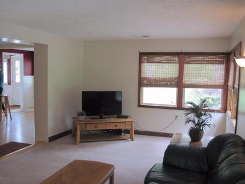 849 S Nicholas Ave, White Cloud, MI 49349 photo 10