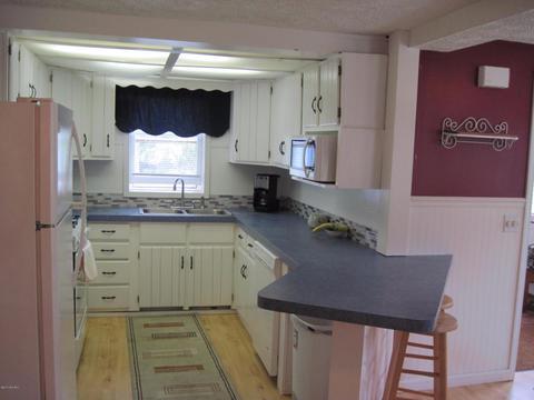 849 S Nicholas Ave, White Cloud, MI 49349 photo 12