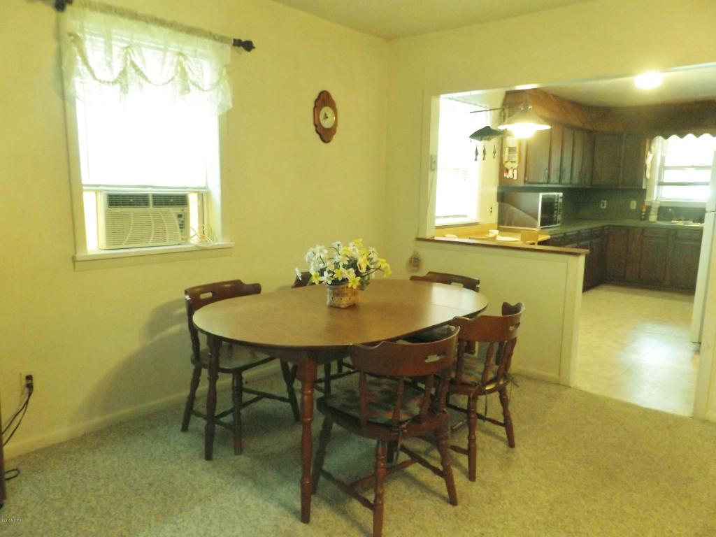 60673 Bert Rd, Colon, MI 49040 photo 4
