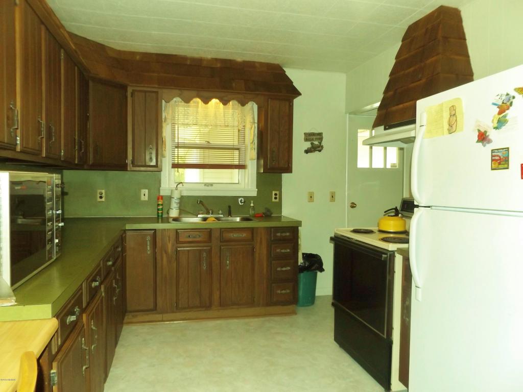 60673 Bert Rd, Colon, MI 49040 photo 2