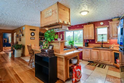 2430 Fox Rdg, Lyons, MI 48851 photo 6
