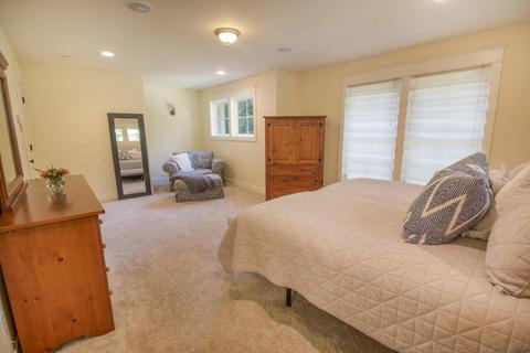 2030 Timber Point Dr SE, Ada, MI 49301 photo 9