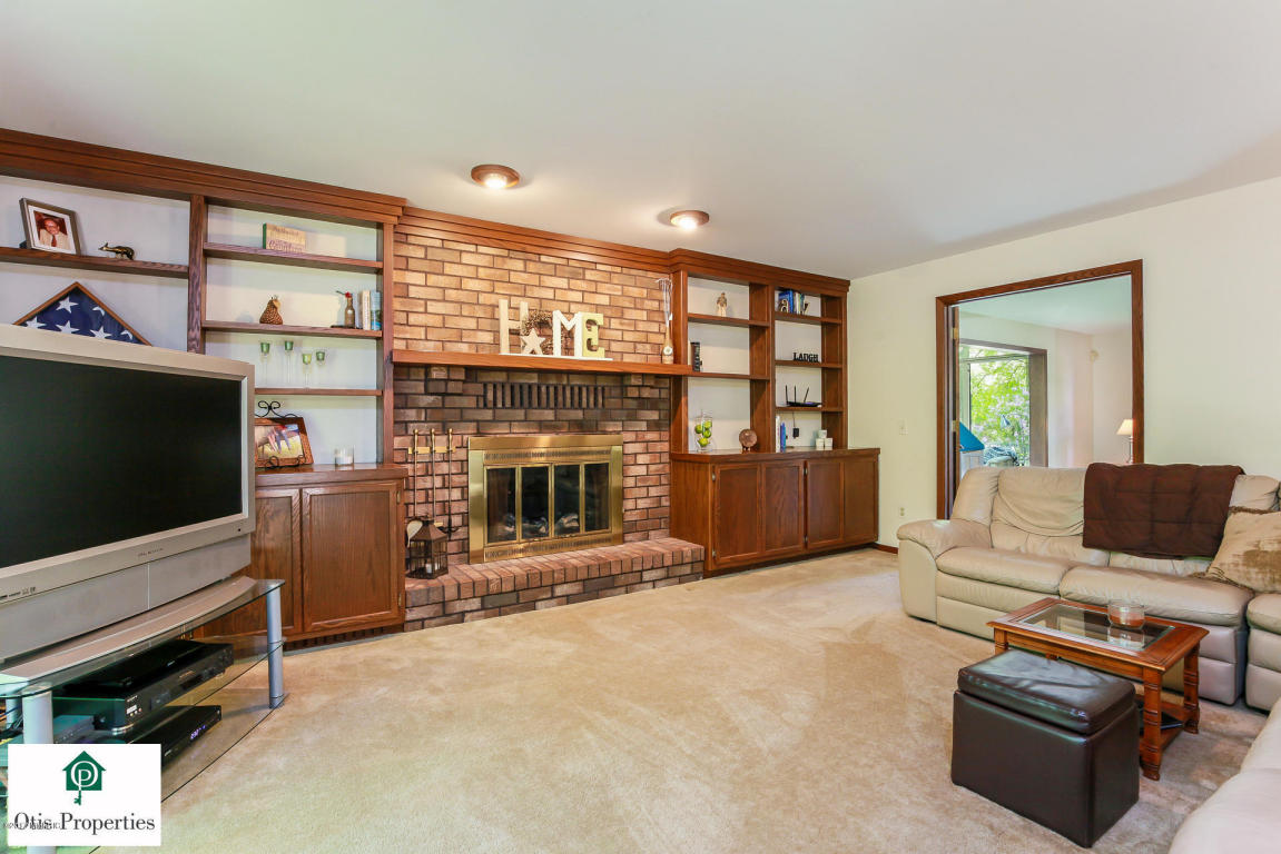 3220 Buckhaven Dr SE, Ada, MI 49301 photo 9