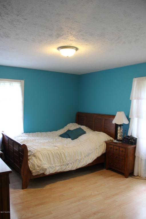 1189 E 98th St, Grant, MI 49327 photo 7