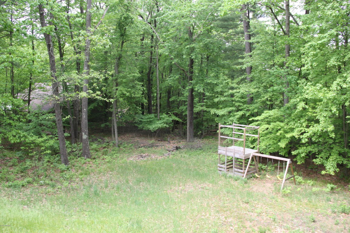 1189 E 98th St, Grant, MI 49327 photo 17