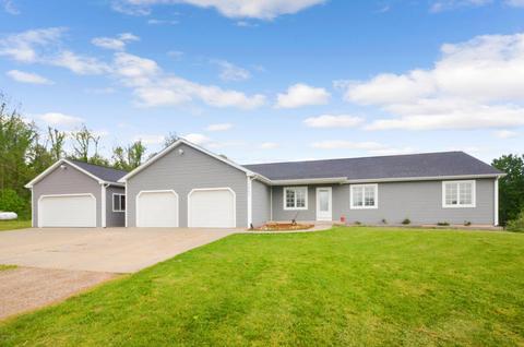 1041 108th Ave, Plainwell, MI 49080 photo 1