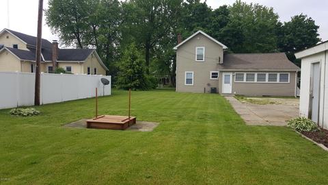 465 Grove St, Constantine, MI 49042 photo 5
