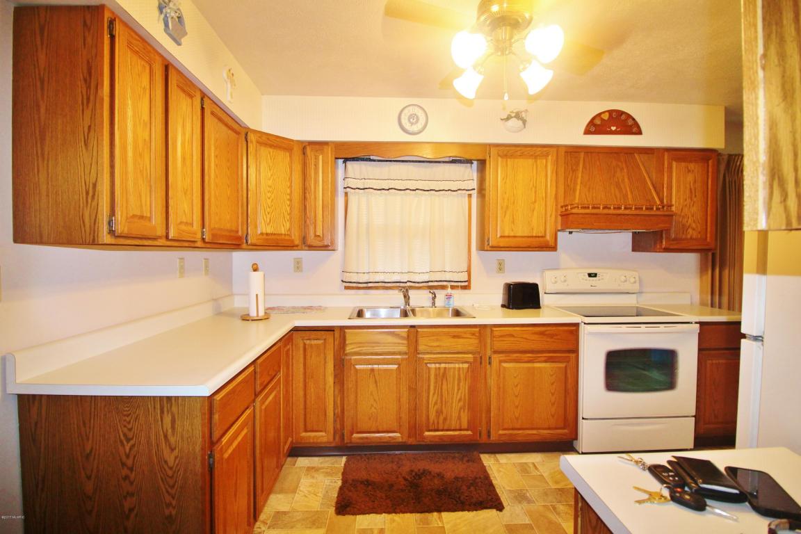 17536 Gardner Rd, Galien, MI 49113 photo 3