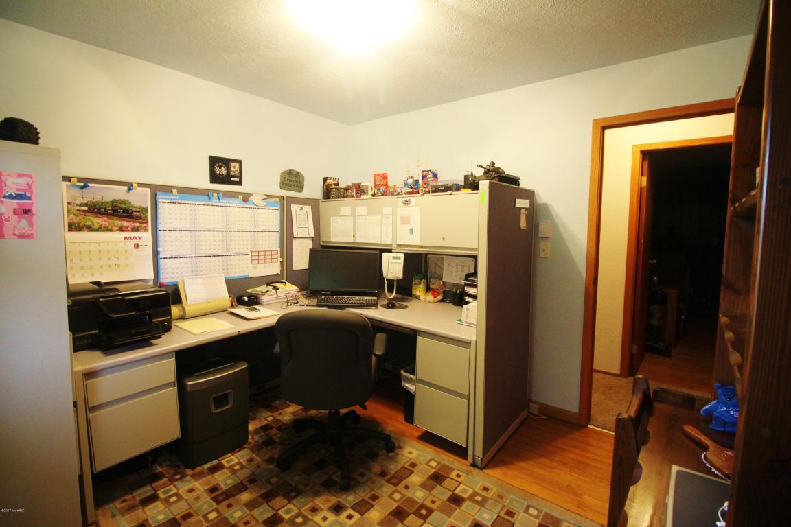 17536 Gardner Rd, Galien, MI 49113 photo 10