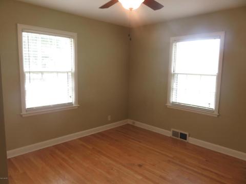 302 W Third St, Buchanan, MI 49107 photo 13