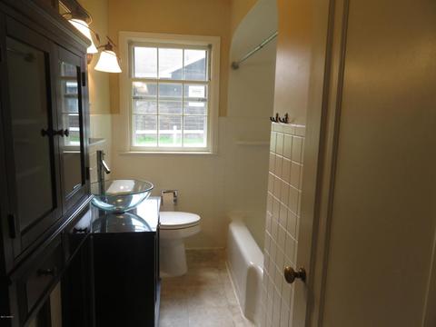 302 W Third St, Buchanan, MI 49107 photo 9