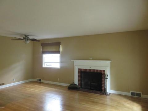 302 W Third St, Buchanan, MI 49107 photo 3